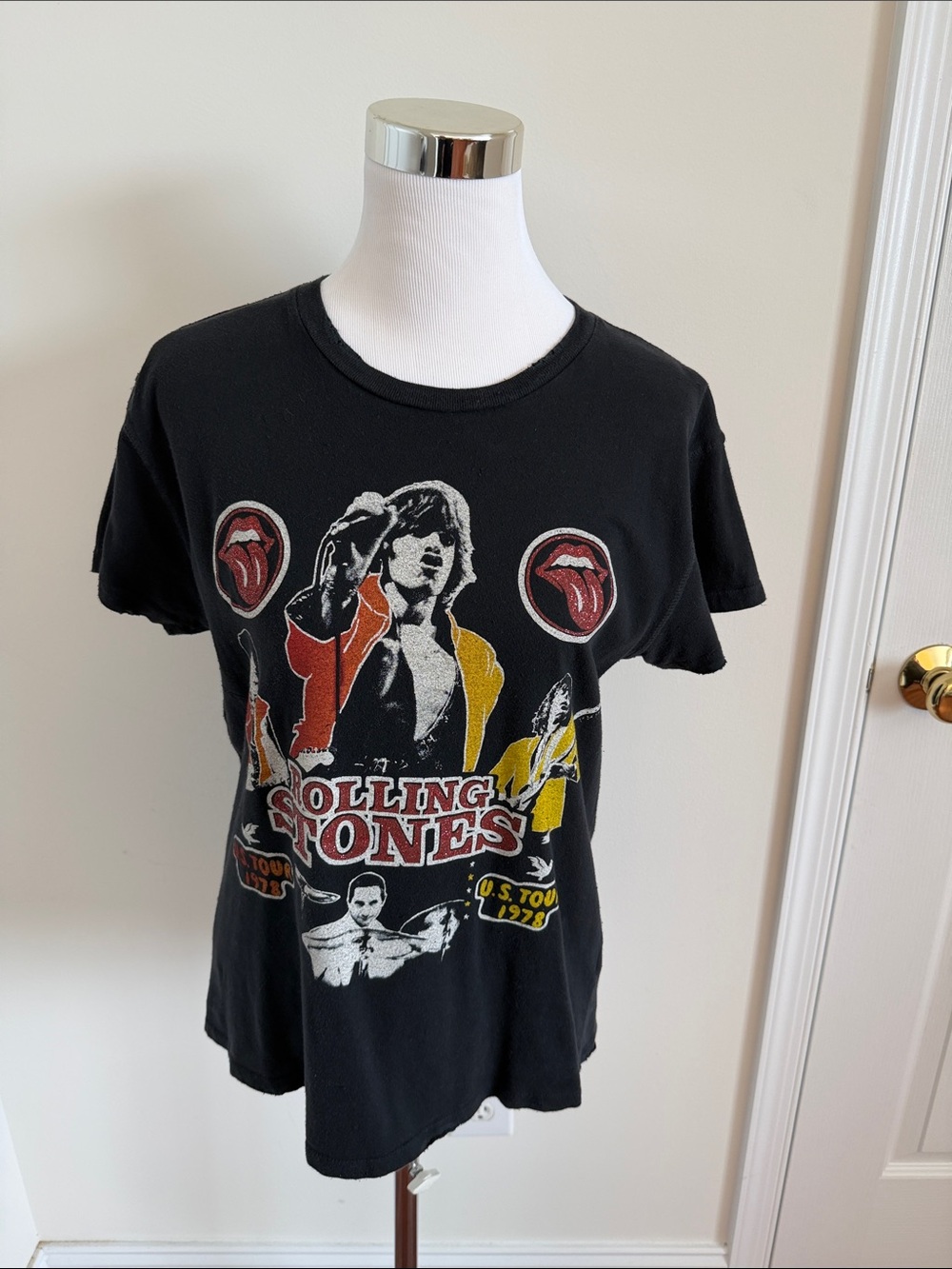 Unisex Madeworn the Rolling Stones Black Tee with Red & Yellow Graphic. Size XS